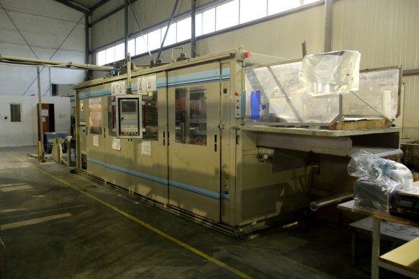 TFT-FC780-2006-Thermoforming-machine-5-scaled.jpg