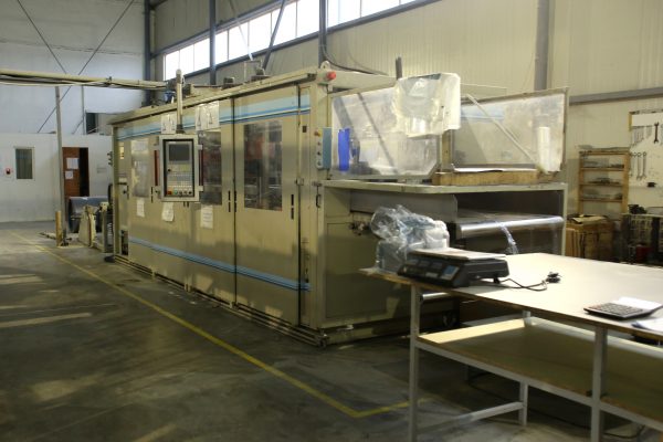 TFT-FC780-2006-Thermoforming-machine-3-scaled.jpg